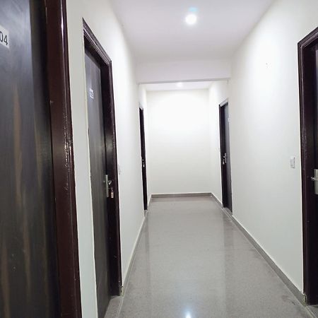 Hotel Krishna Tower Delhi  Ngoại thất bức ảnh
