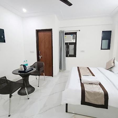 Hotel Krishna Tower Delhi  Ngoại thất bức ảnh