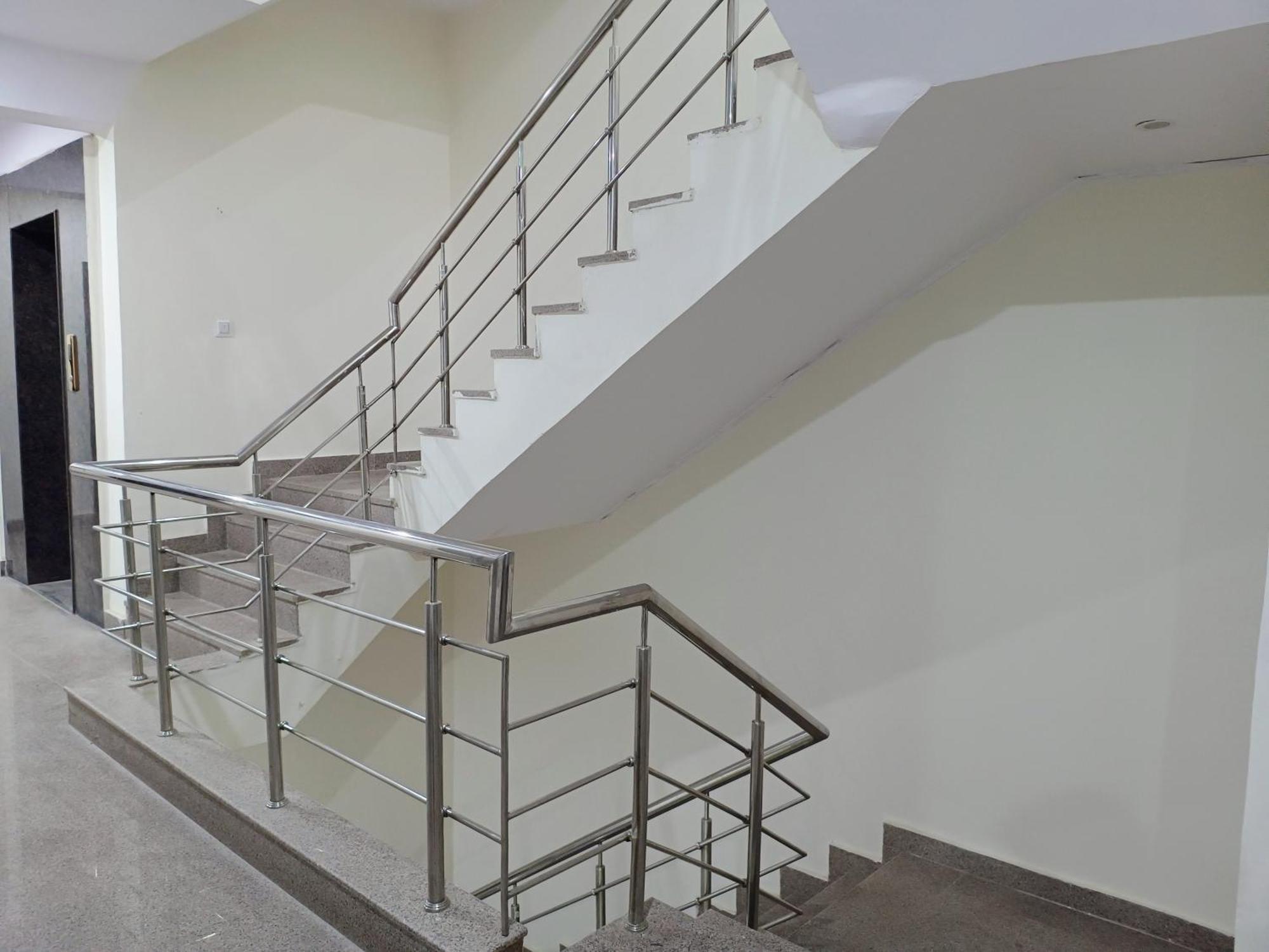 Hotel Krishna Tower Delhi  Ngoại thất bức ảnh