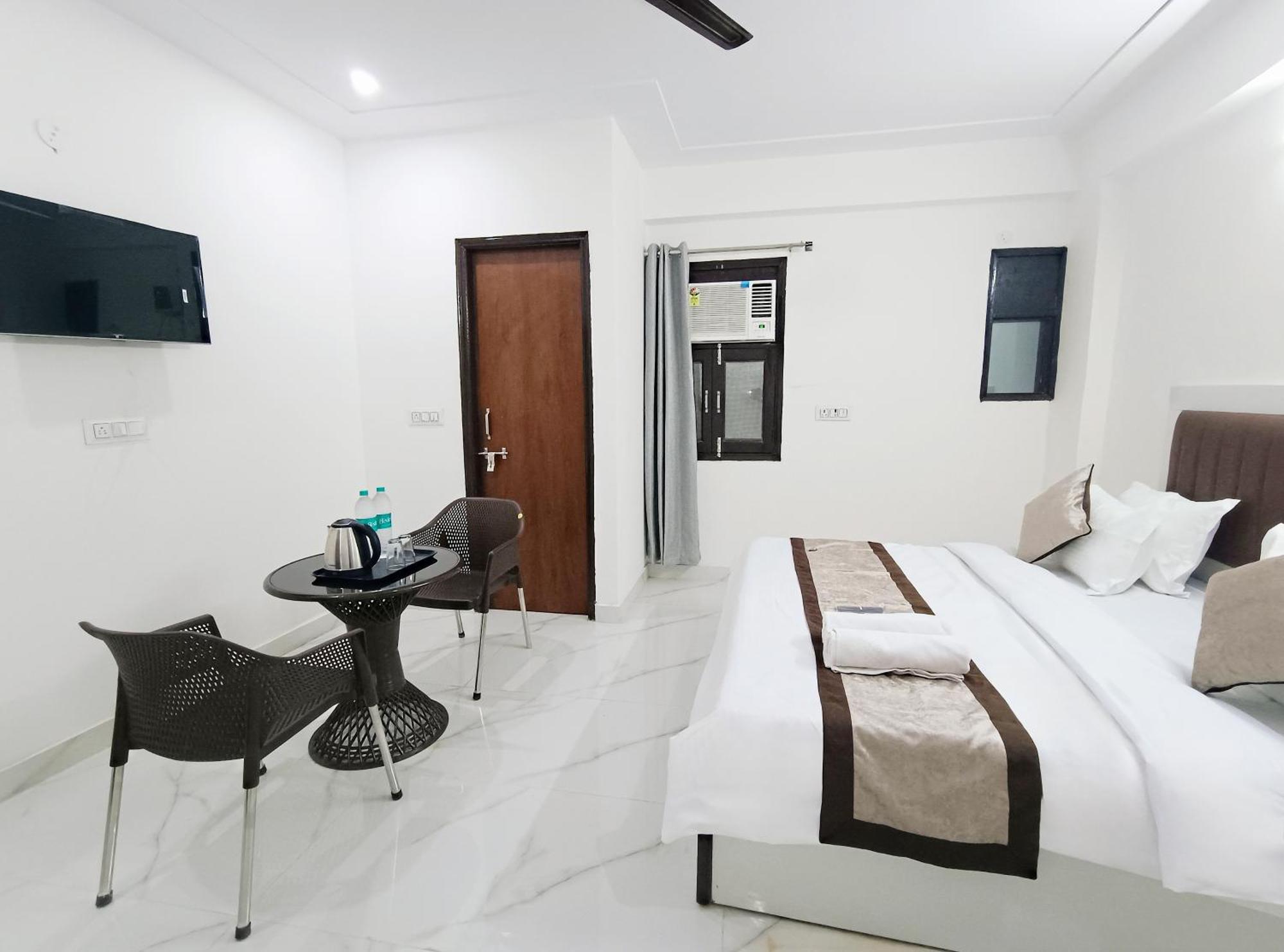Hotel Krishna Tower Delhi  Ngoại thất bức ảnh