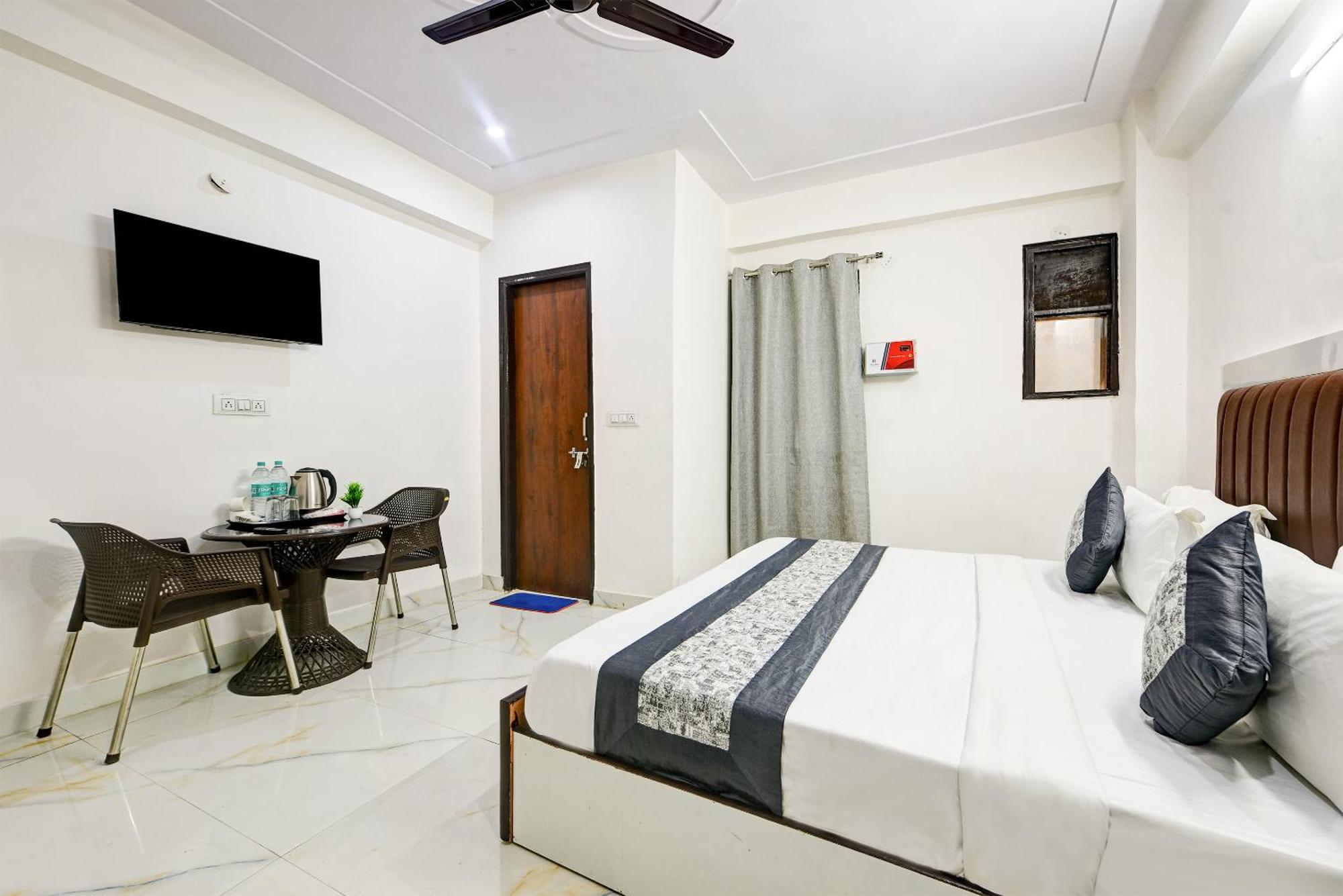 Hotel Krishna Tower Delhi  Ngoại thất bức ảnh