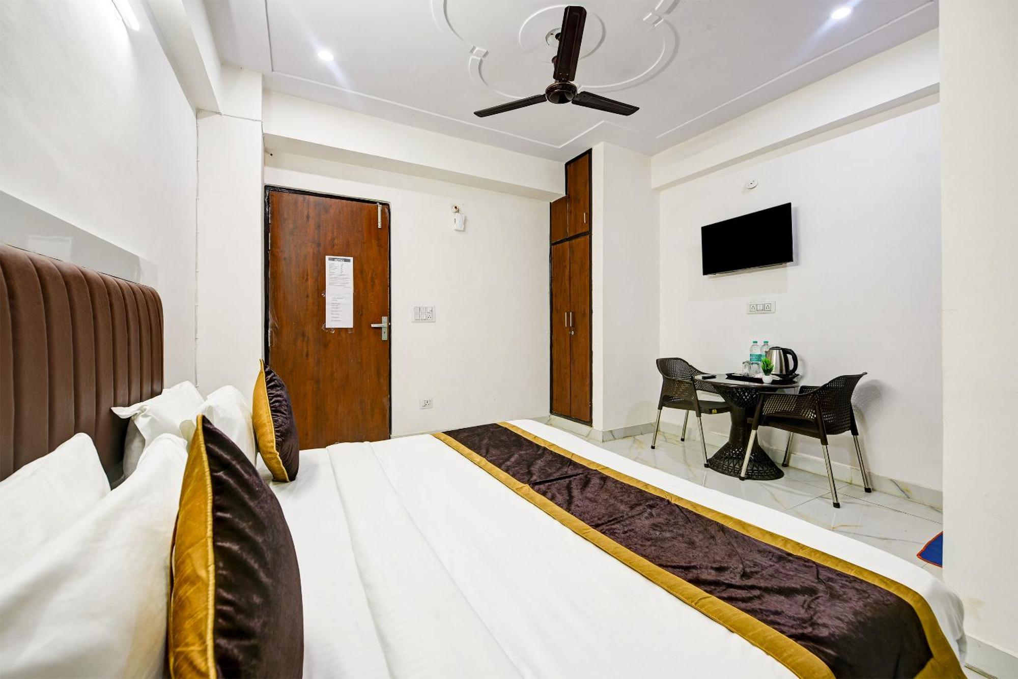 Hotel Krishna Tower Delhi  Ngoại thất bức ảnh
