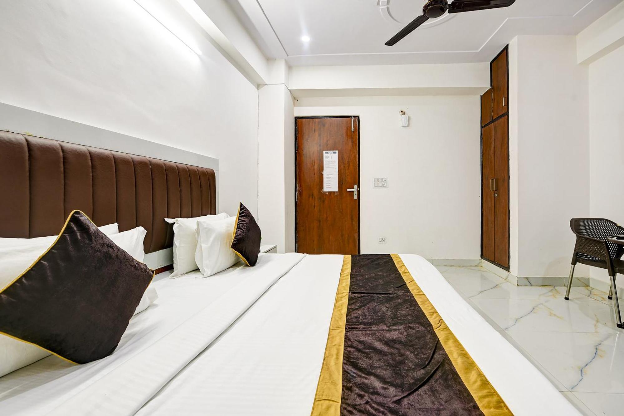 Hotel Krishna Tower Delhi  Ngoại thất bức ảnh