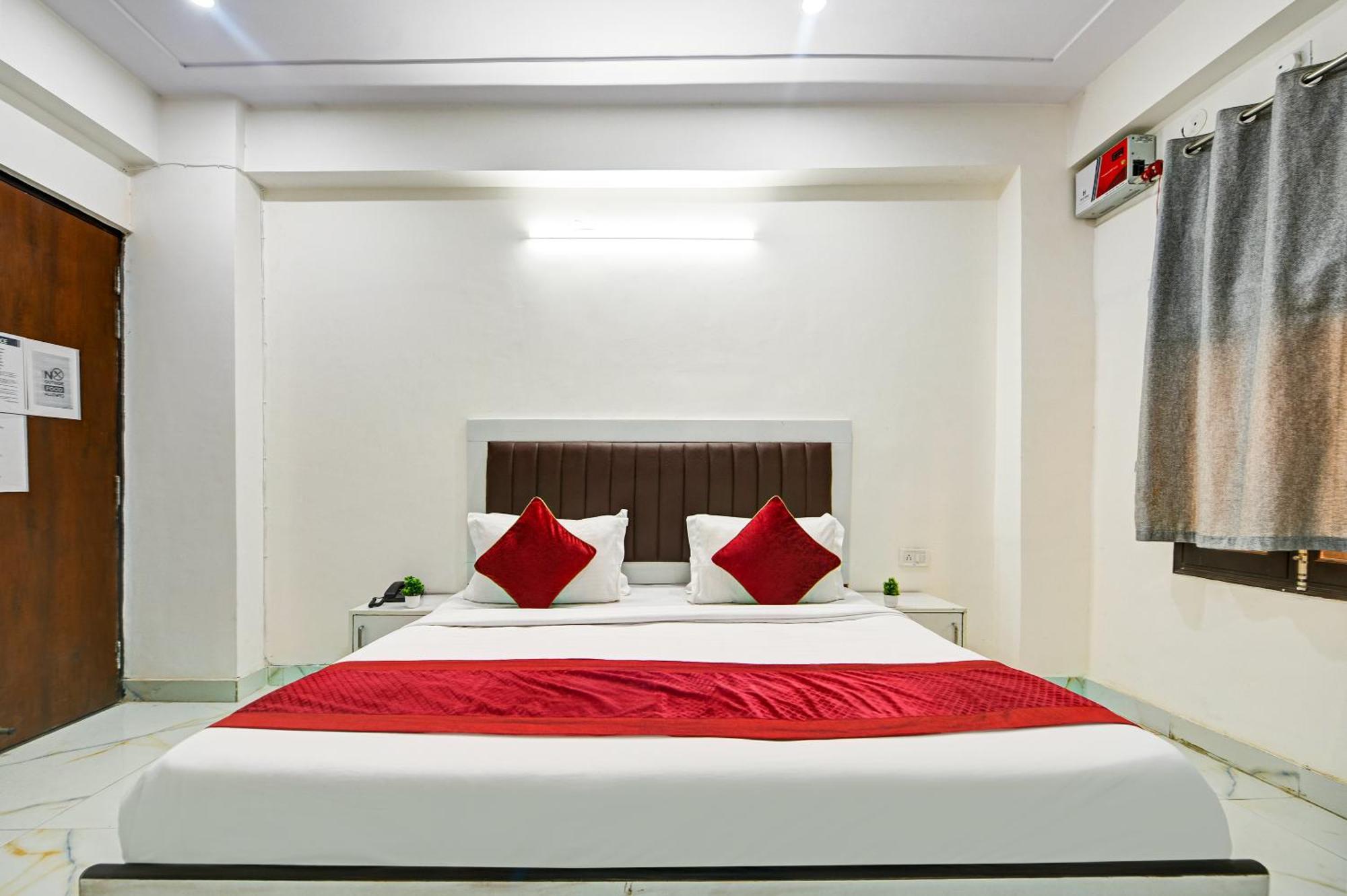 Hotel Krishna Tower Delhi  Ngoại thất bức ảnh