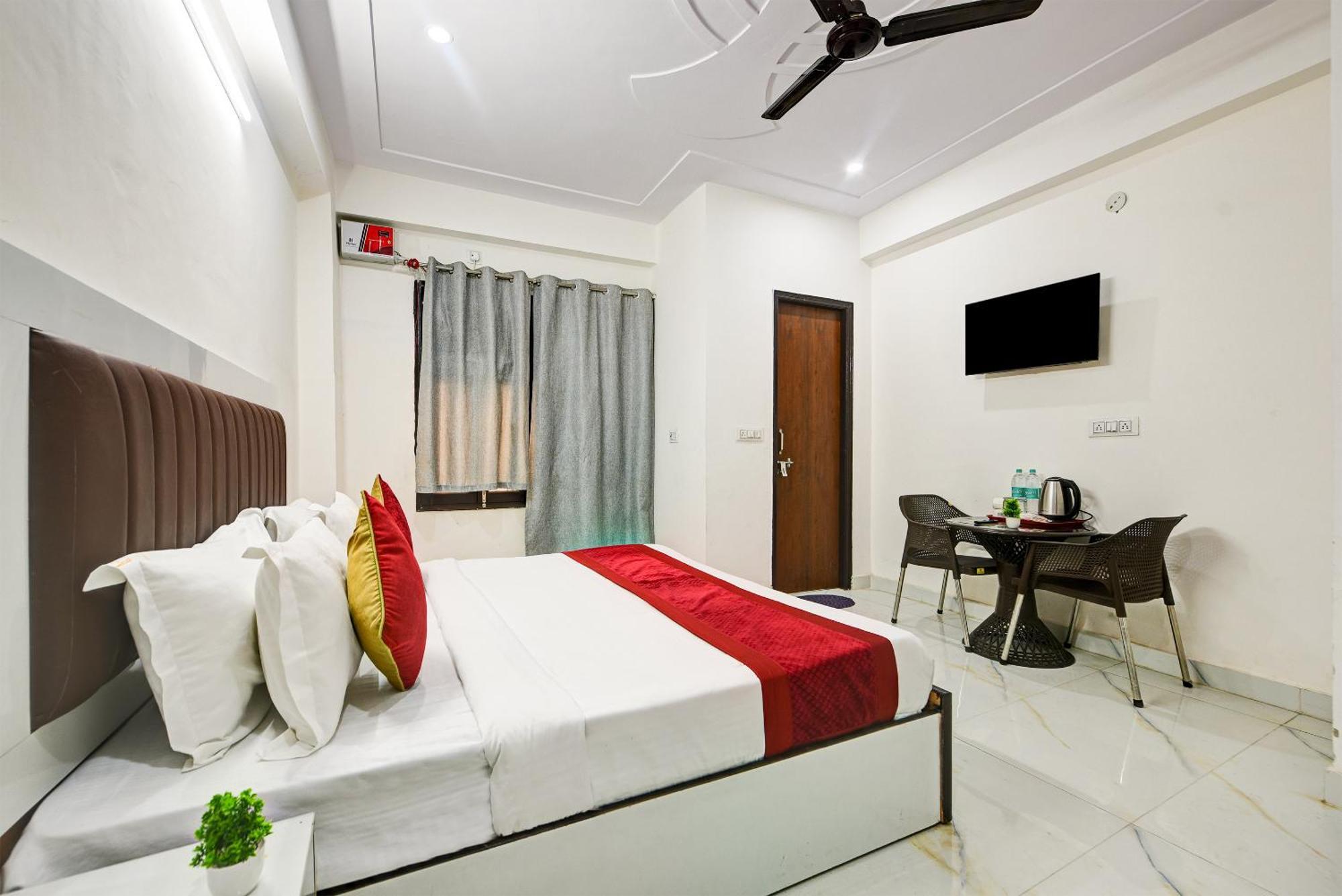 Hotel Krishna Tower Delhi  Ngoại thất bức ảnh