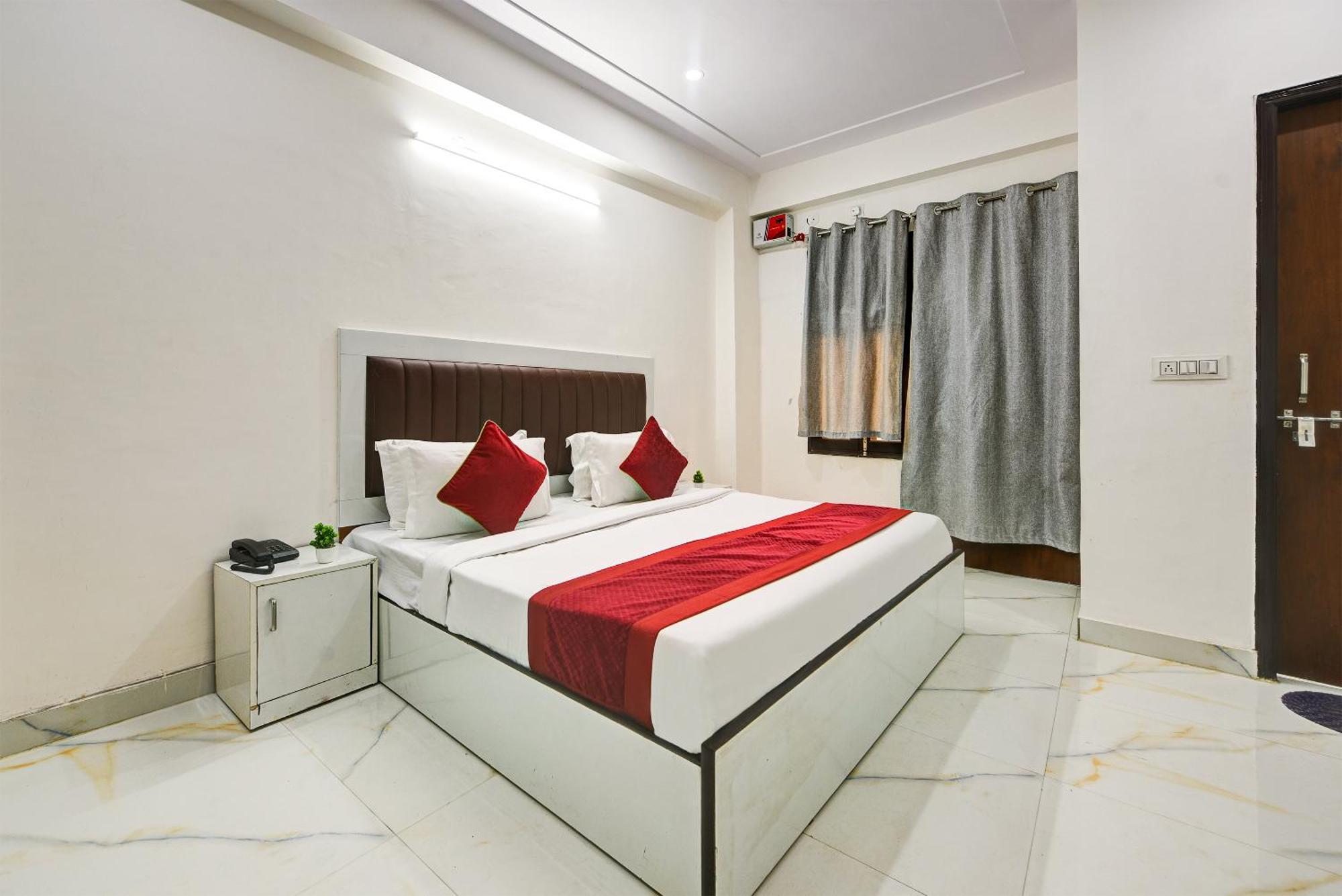 Hotel Krishna Tower Delhi  Ngoại thất bức ảnh