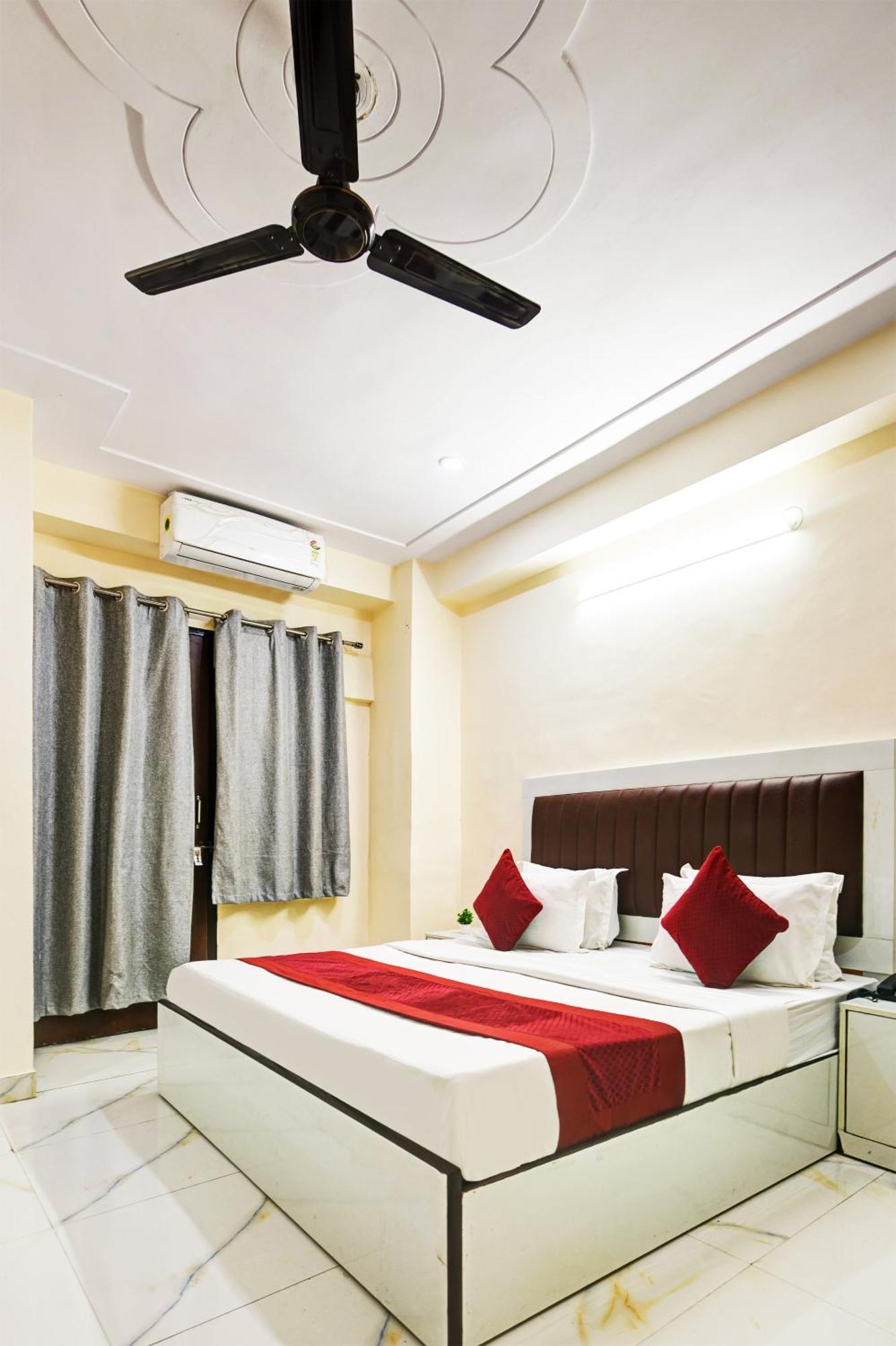 Hotel Krishna Tower Delhi  Ngoại thất bức ảnh