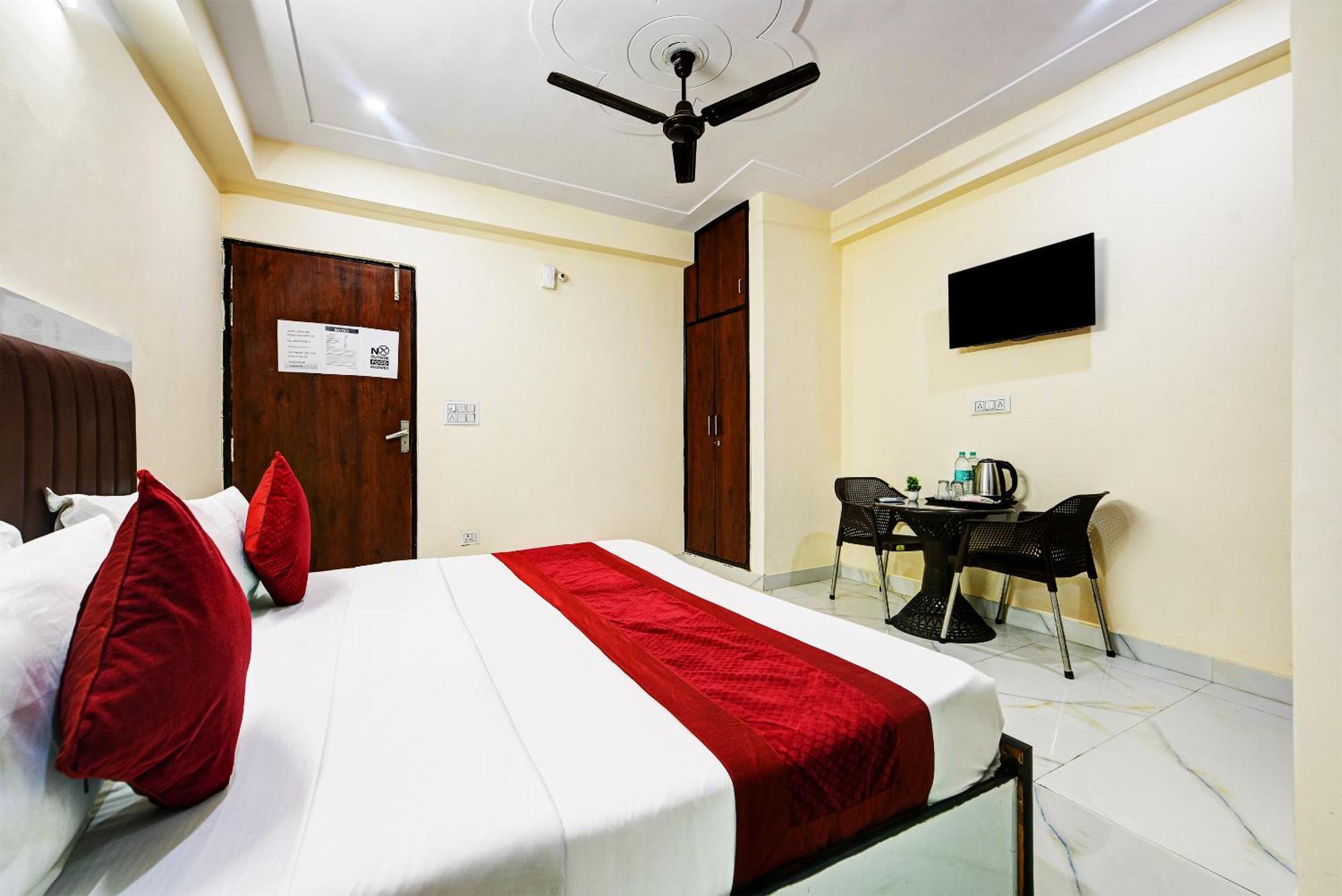 Hotel Krishna Tower Delhi  Ngoại thất bức ảnh