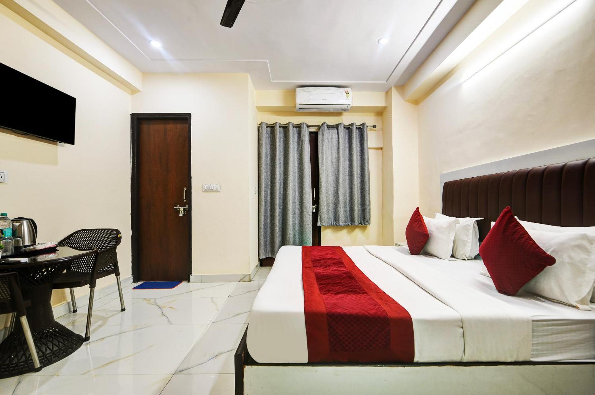 Hotel Krishna Tower Delhi  Ngoại thất bức ảnh