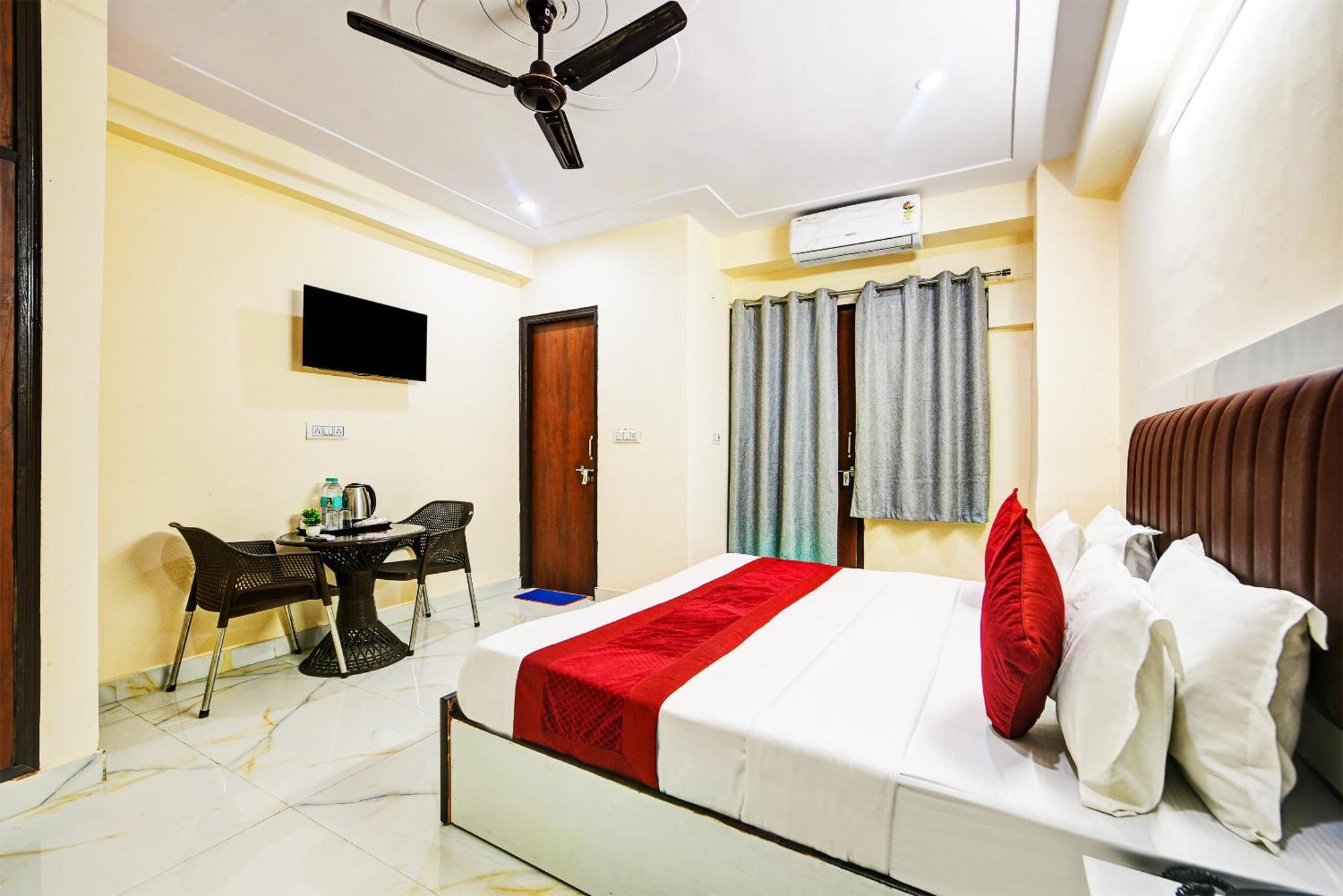 Hotel Krishna Tower Delhi  Ngoại thất bức ảnh